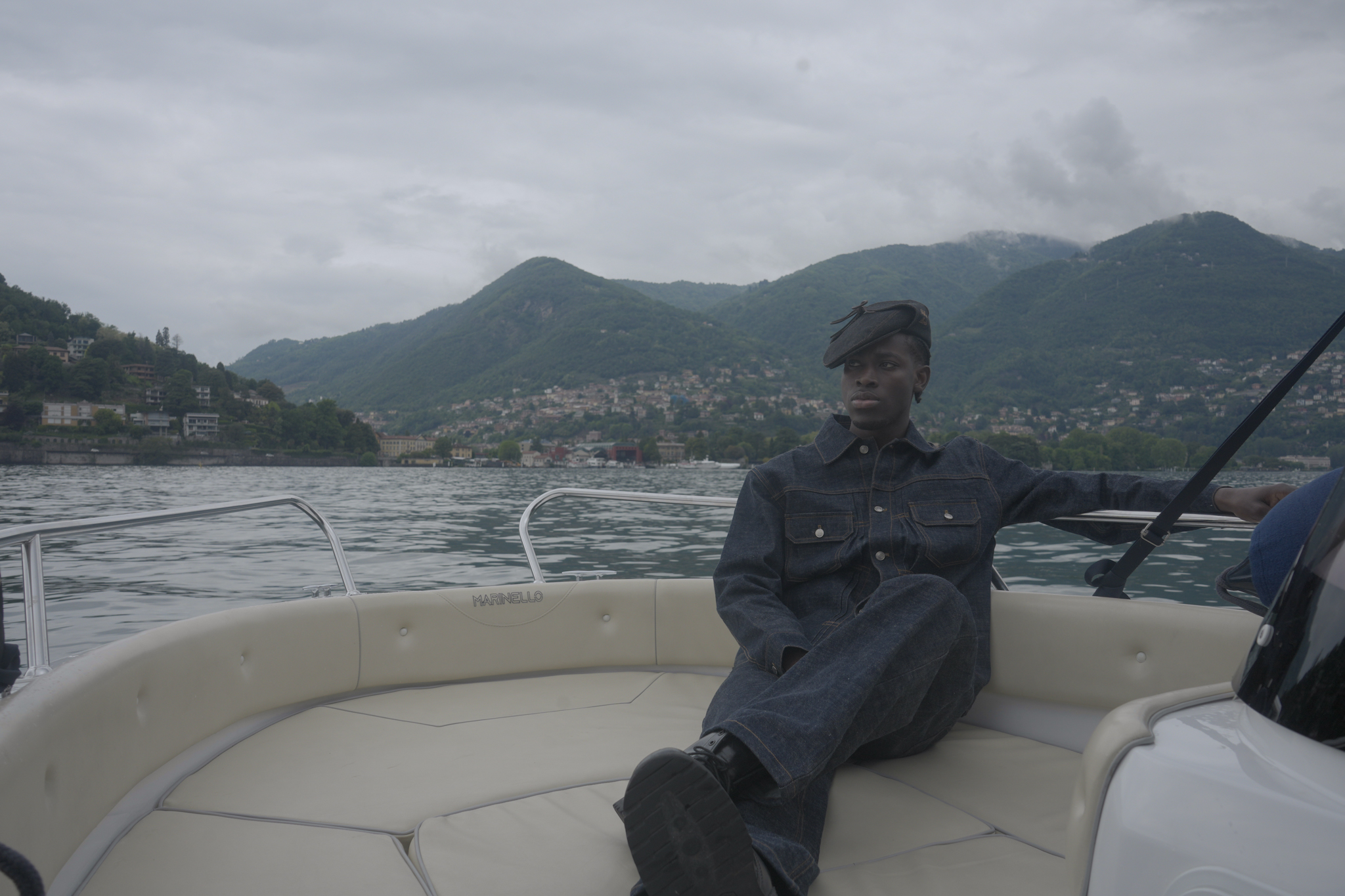 Full raw denim look — Lake Como
